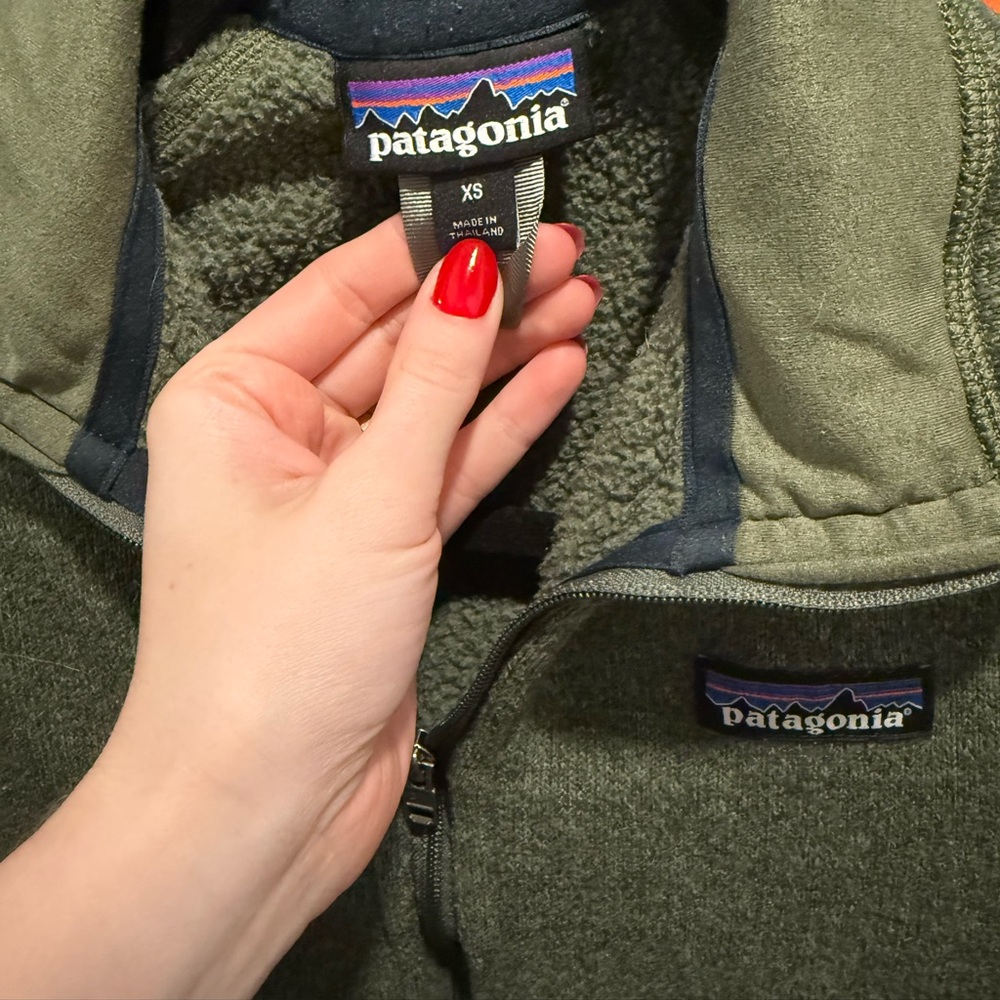 Patagonia Olive Fleece Jacket - Picture 2 of 5